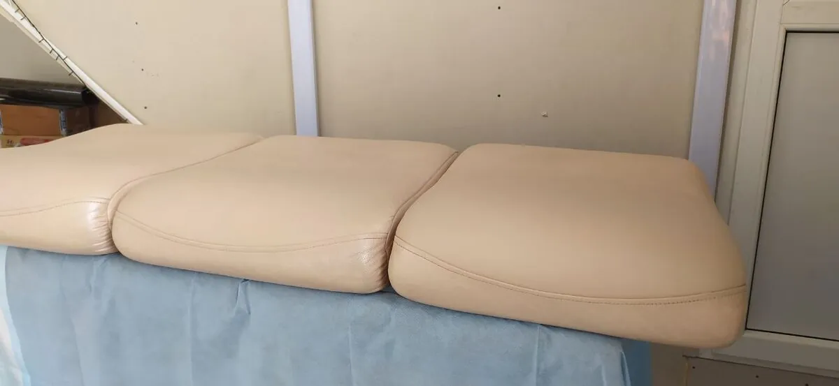 Vinyl cushion after repair